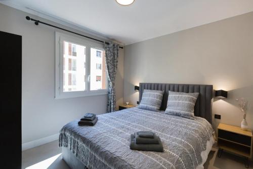 Antibes Calm: Your Coastal Haven