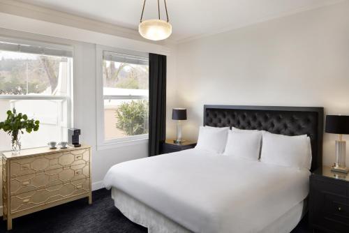 Mount View Hotel & Spa in Calistoga Mount View Hotel & Spa in Calistoga