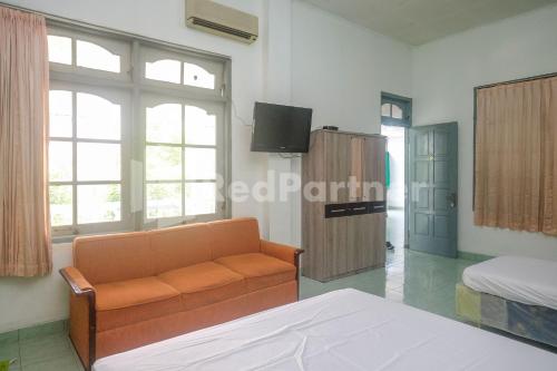 Camila Living Yogyakarta Syariah RedPartner near Kotagede Silver Camila Living Yogyakarta Syariah RedPartner near Kotagede Silver