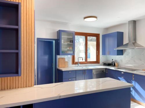 Stylish Villa with Bomb Shelter Close to Shore in Caesarea Stylish Villa with Bomb Shelter Close to Shore in Caesarea