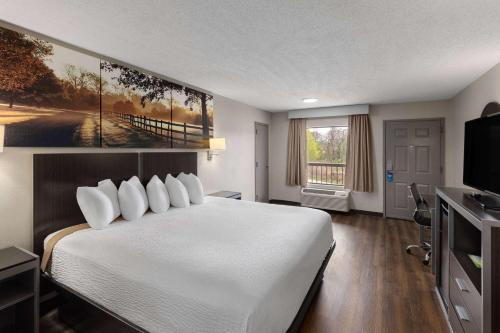 Days Inn by Wyndham Childersburg in Childersburg (AL) Days Inn by Wyndham Childersburg in Childersburg (AL)