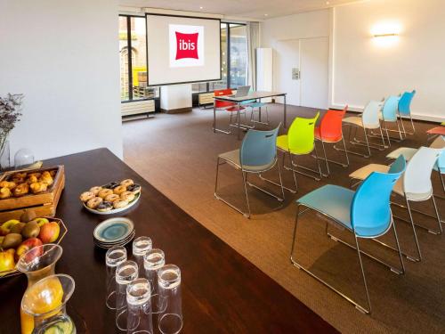 Tárgyalóterem/bálterem, Ibis Antwerpen Centrum in Antwerpen Tárgyalóterem/bálterem, Ibis Antwerpen Centrum in Antwerpen