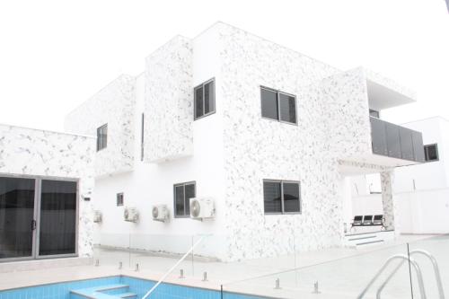 Banner Vacation Home & Swimming Pool in Prampram Banner Vacation Home & Swimming Pool in Prampram