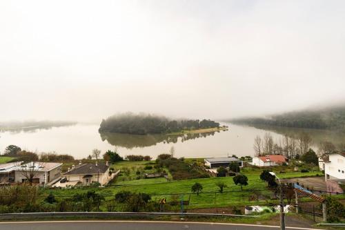 Casa Curva do Rio in กองโดมาร์ Casa Curva do Rio in กองโดมาร์