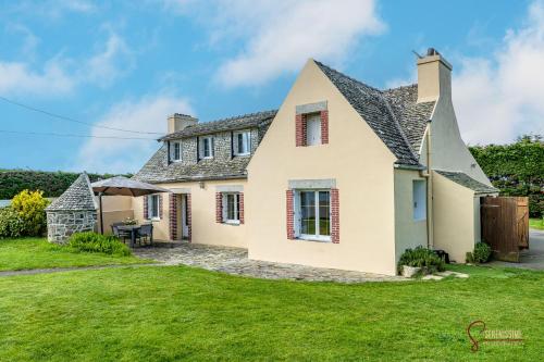 A szálláshely kívülről, La maison de la petite lande in Saint-Jean-du-Doigt A szálláshely kívülről, La maison de la petite lande in Saint-Jean-du-Doigt