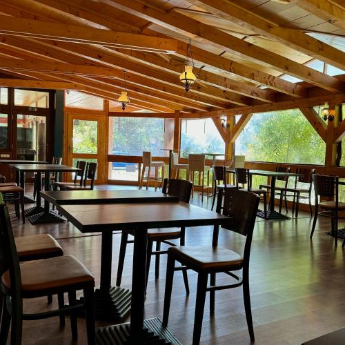 Restaurant, Hotel Avion Bratislava in Bratislava Restaurant, Hotel Avion Bratislava in Bratislava