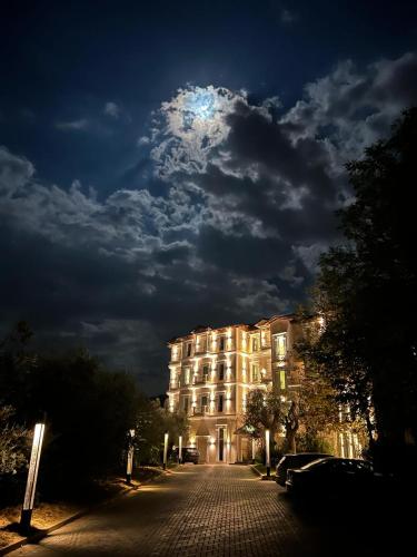 A szálláshely kívülről, Atrium Hotel in Mjull Bathore A szálláshely kívülről, Atrium Hotel in Mjull Bathore