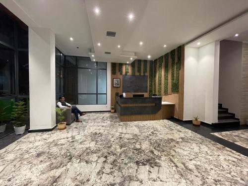 Hotel Basant Sarovar in Mathura Hotel Basant Sarovar in Mathura