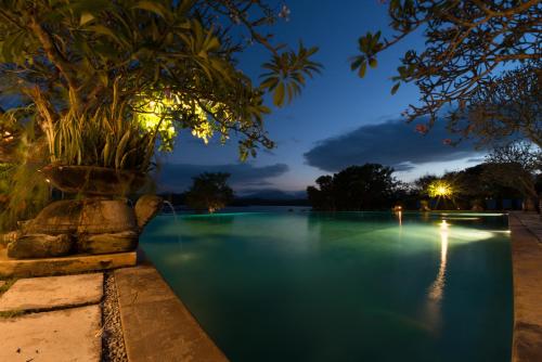 Swimming pool, Naya Gawana Resort & Spa in Menjangan Swimming pool, Naya Gawana Resort & Spa in Menjangan