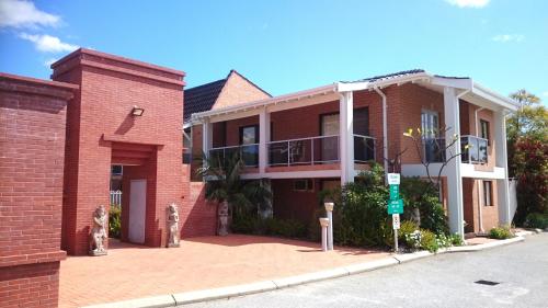 Entrance, Sanno Marracoonda Airport Hotel in Perth Entrance, Sanno Marracoonda Airport Hotel in Perth