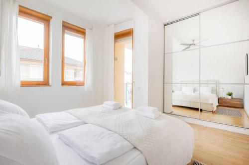 Dream Home with Grand Terrace in the City Center