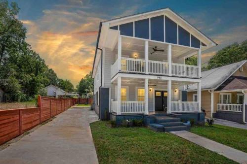 friendly Cozy Blue House