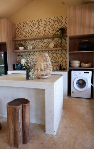Kitchen, Thom Farm and Retreat in Manline Kitchen, Thom Farm and Retreat in Manline