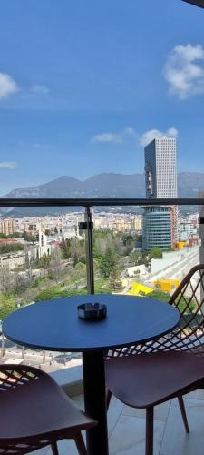 Балкон/терраса, Mulaj Hotel in Тирана Балкон/терраса, Mulaj Hotel in Тирана