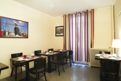Restaurant, Hotel Le Petit Duquesne in Nantes Restaurant, Hotel Le Petit Duquesne in Nantes