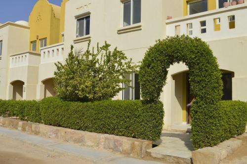 Nice 2-Bed Apartment