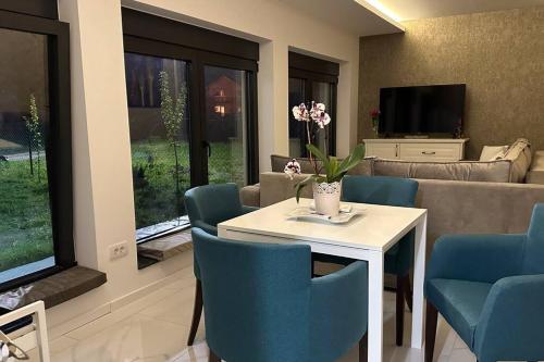 Apartman Little garden near Airport in Dobanovci Apartman Little garden near Airport in Dobanovci