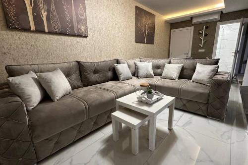 Apartman Little garden near Airport in Dobanovci Apartman Little garden near Airport in Dobanovci