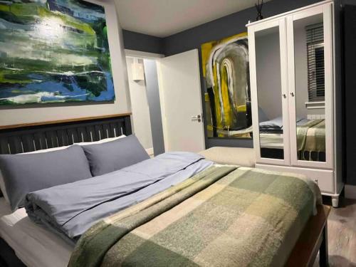 “ The Art House 4” Galway, Woodquay