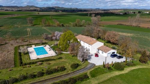 Kert, Chez PhiL in La Pomarede Kert, Chez PhiL in La Pomarede