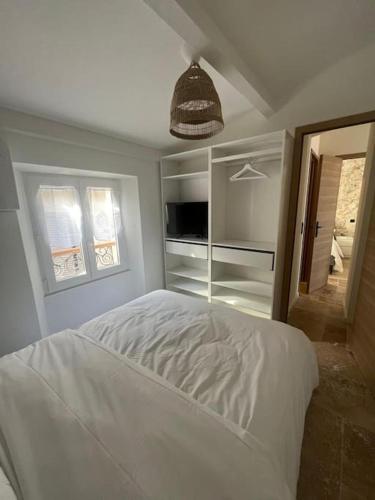 STRELIZIA - New central old Antibes for 4 AC