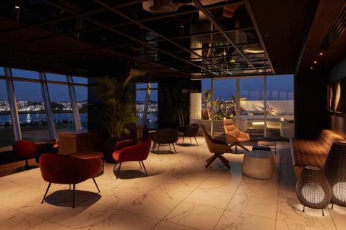 Bar/lounge, THE SENAGAJIMA STORYLINE in Tomigusuku Bar/lounge, THE SENAGAJIMA STORYLINE in Tomigusuku