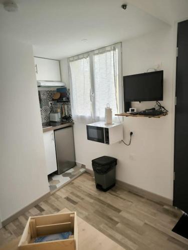 Petite dépendance privée (Petite dependance privee) in ตอร์ซี Petite dépendance privée (Petite dependance privee) in ตอร์ซี