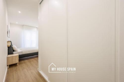 MyHouseSpain - Renovado y luminoso apartamento