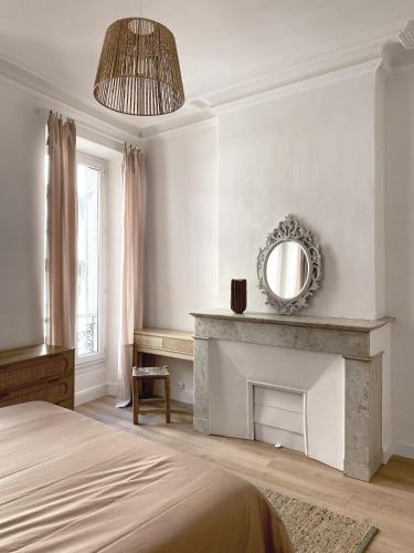 Cozy flat fully renovated by interior designer