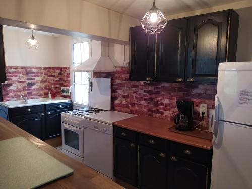 grand gîte à la campagne (grand gite a la campagne) in La Ferte-Frenel grand gîte à la campagne (grand gite a la campagne) in La Ferte-Frenel