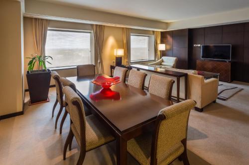 門多薩喜來登酒店 (Sheraton Mendoza Hotel) in 門多薩市中心 門多薩喜來登酒店 (Sheraton Mendoza Hotel) in 門多薩市中心