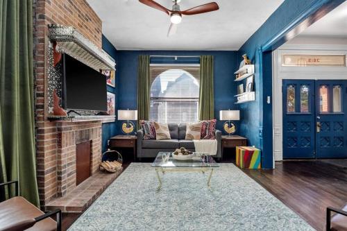 The Chase off Grand Historic Charm in Vibrant Shaw near Missouri Botanikus Kert The Chase off Grand Historic Charm in Vibrant Shaw near Missouri Botanikus Kert