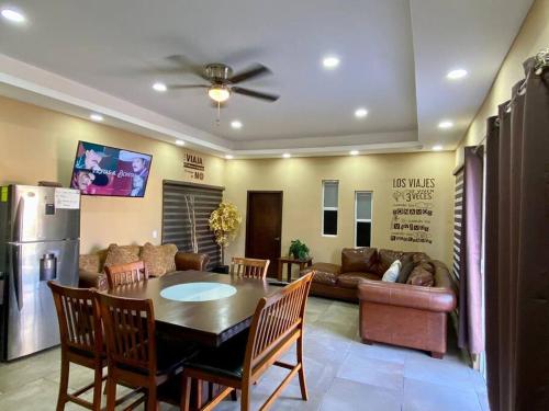 Casa Vacacional con Alberca Privada: ¡Tu Escape Perfecto! in Puerto Penasco Casa Vacacional con Alberca Privada: ¡Tu Escape Perfecto! in Puerto Penasco