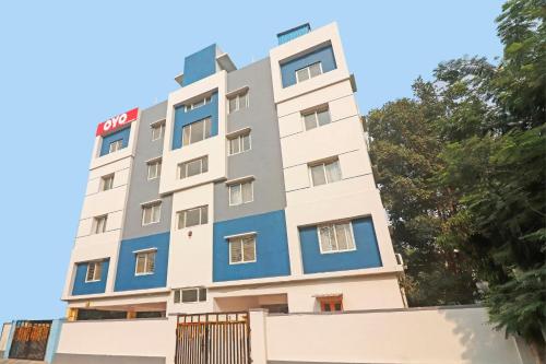 Entree, Hotel O City Holiday near Paigah Tombs Entree, Hotel O City Holiday near Paigah Tombs