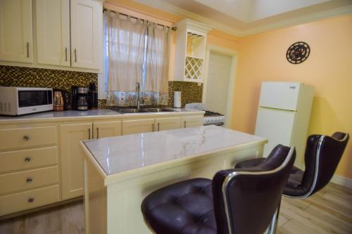 Apartment Soleil- Because Location really is everything! in Суфрієр Apartment Soleil- Because Location really is everything! in Суфрієр