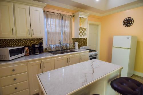 Apartment Soleil- Because Location really is everything! in Суфрієр Apartment Soleil- Because Location really is everything! in Суфрієр