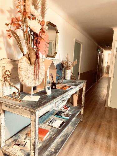 Lobby, Hotel Bistrot FINE in Anglet Lobby, Hotel Bistrot FINE in Anglet