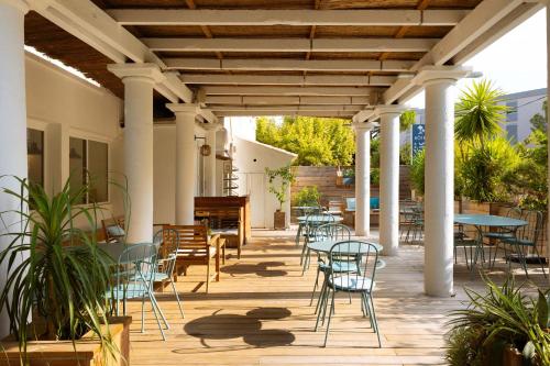 Facilities, L'Oasis Hotel in Frejus Plage Facilities, L'Oasis Hotel in Frejus Plage
