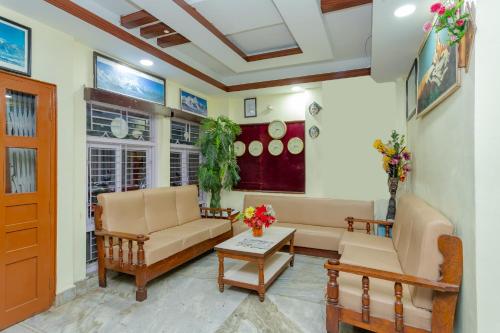 Lobby, OYO 811 Hotel New Pokhara Palace in Sundhara Lobby, OYO 811 Hotel New Pokhara Palace in Sundhara