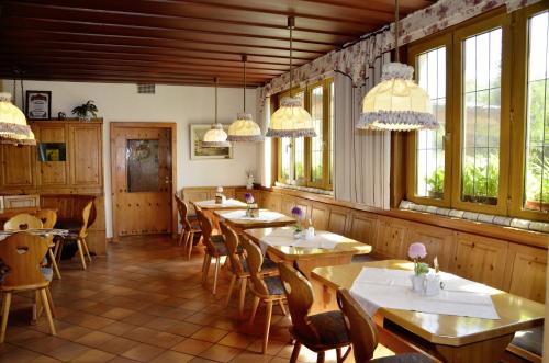 Restaurant, Hotel Gasthof Am Forsthof in Sulzbach-Rosenberg Restaurant, Hotel Gasthof Am Forsthof in Sulzbach-Rosenberg