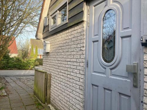 Ruhiges Ferienhaus mit großer offener Kuche in Dongeradeel Ruhiges Ferienhaus mit großer offener Kuche in Dongeradeel