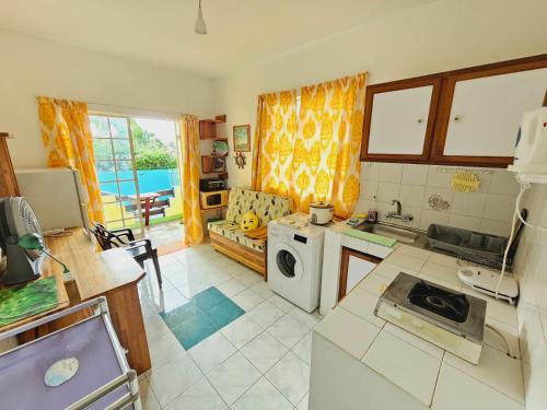 Apartment (100 m²), 1 Schlafzimmer und 1 eigene Badezimmer in La Gaulette (Tropical Apartment) in La Gaulette Apartment (100 m²), 1 Schlafzimmer und 1 eigene Badezimmer in La Gaulette (Tropical Apartment) in La Gaulette
