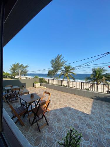 Casa de Praia Suítes (Casa de Praia Suites) in โบเกย์เรา Casa de Praia Suítes (Casa de Praia Suites) in โบเกย์เรา