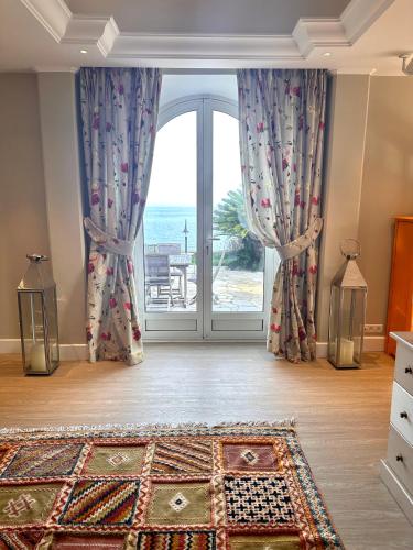Cap d’Antibes Sea view villa in Saramartel Cap d’Antibes Sea view villa in Saramartel