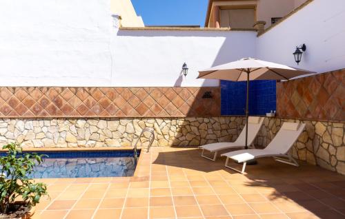 Úszómedence, House Pool & Parking Malaga in Ciudad Jardin Úszómedence, House Pool & Parking Malaga in Ciudad Jardin