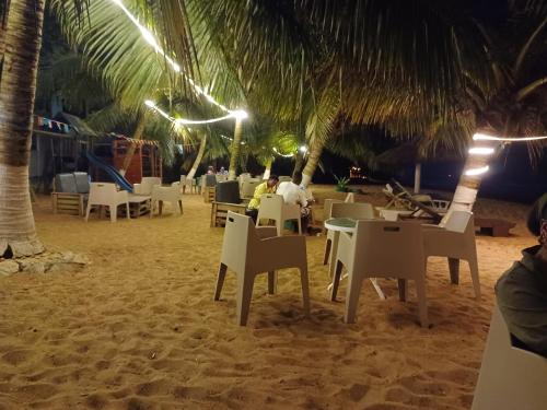 Hotel Palm Rock Beach in 산-페드로 Hotel Palm Rock Beach in 산-페드로