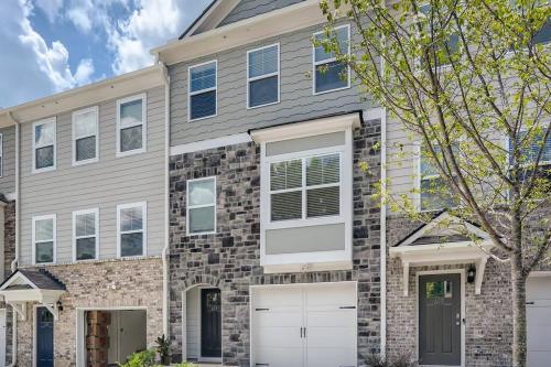 Atlanta Gem 3BR/3BA Home. Experience Package!