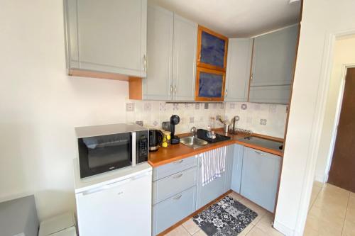 06BQ Studio close to the beach in Roquebrune-Cap-Martin 06BQ Studio close to the beach in Roquebrune-Cap-Martin