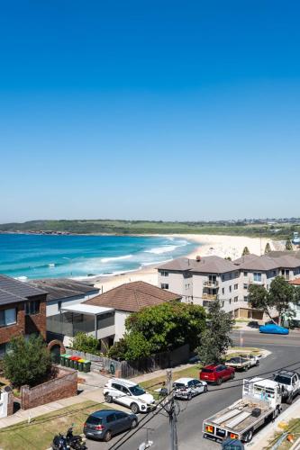 Stunning Maroubra Beachview Apt with Parking in Maroubra Stunning Maroubra Beachview Apt with Parking in Maroubra