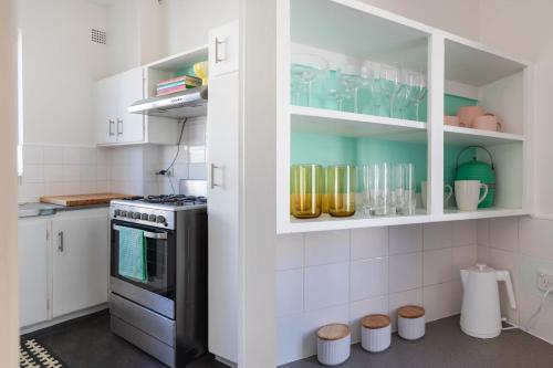 Stylish Sun Drenched North Bondi Beach Oasis in North Bondi Stylish Sun Drenched North Bondi Beach Oasis in North Bondi